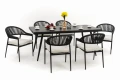 meble-na-zewnatrz-stol-black-i-krzesla-bezowo-czarne.webp