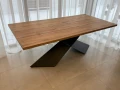 nowoczesny-stol-rozkladany-loft-x.webp