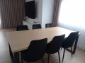 Stół Loft U-XXL Casella Naturalna EGGER H1385 ST40 – duży stół rozkładany z czarnymi nogami